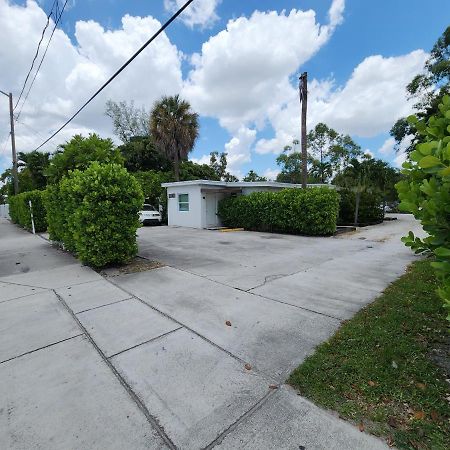 Private Aparment Studio In The Hard Of Miami Unit # 6 Opa-locka Exterior photo